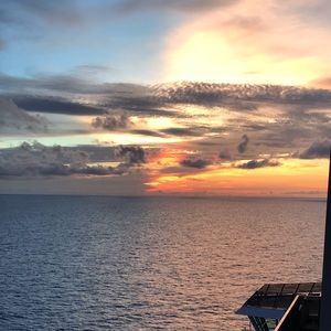 Meet your Posher, Joni